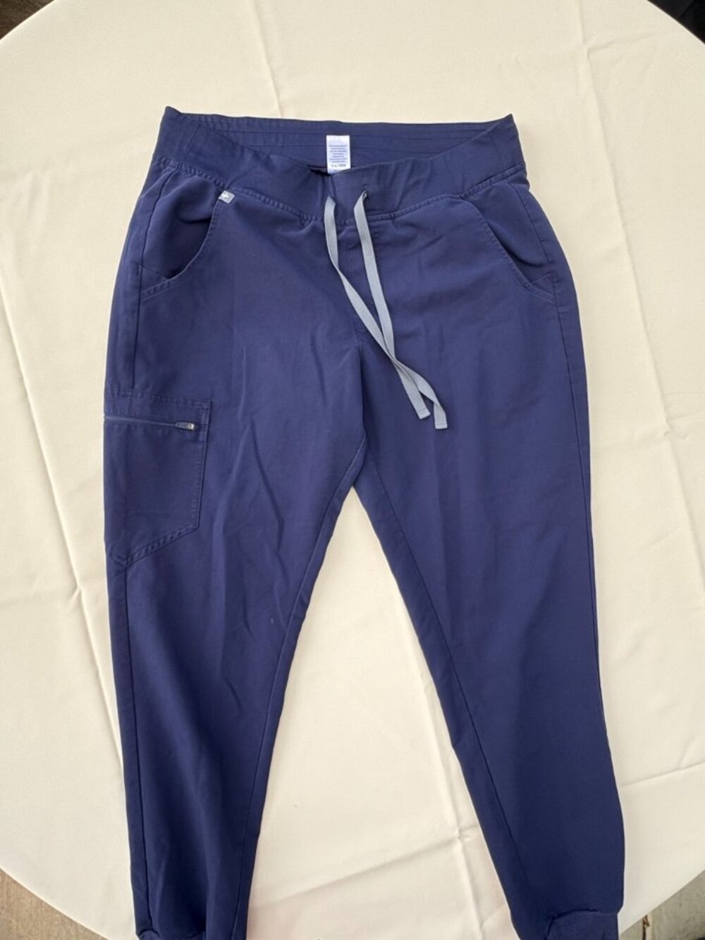 Navy Blue Figs Scrub Set - Picture 5 of 6